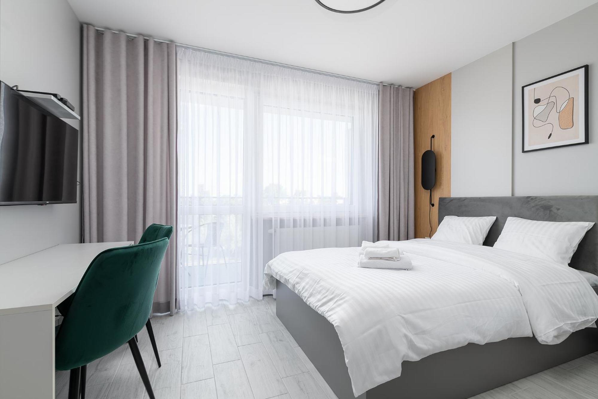 Rentplanet - Apartamenty Pileckiego Warsaw Exterior photo