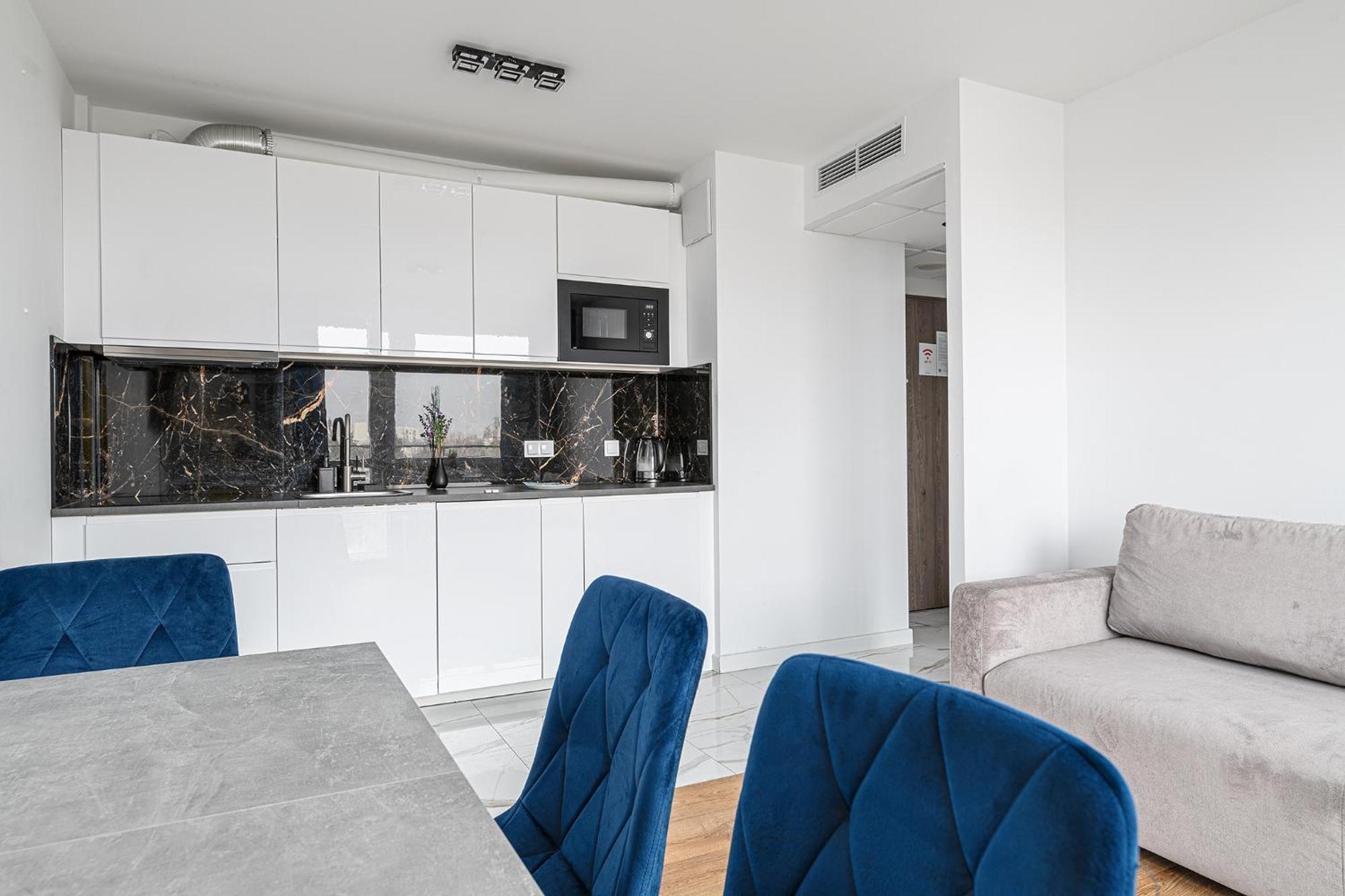 Rentplanet - Apartamenty Pileckiego Warsaw Exterior photo