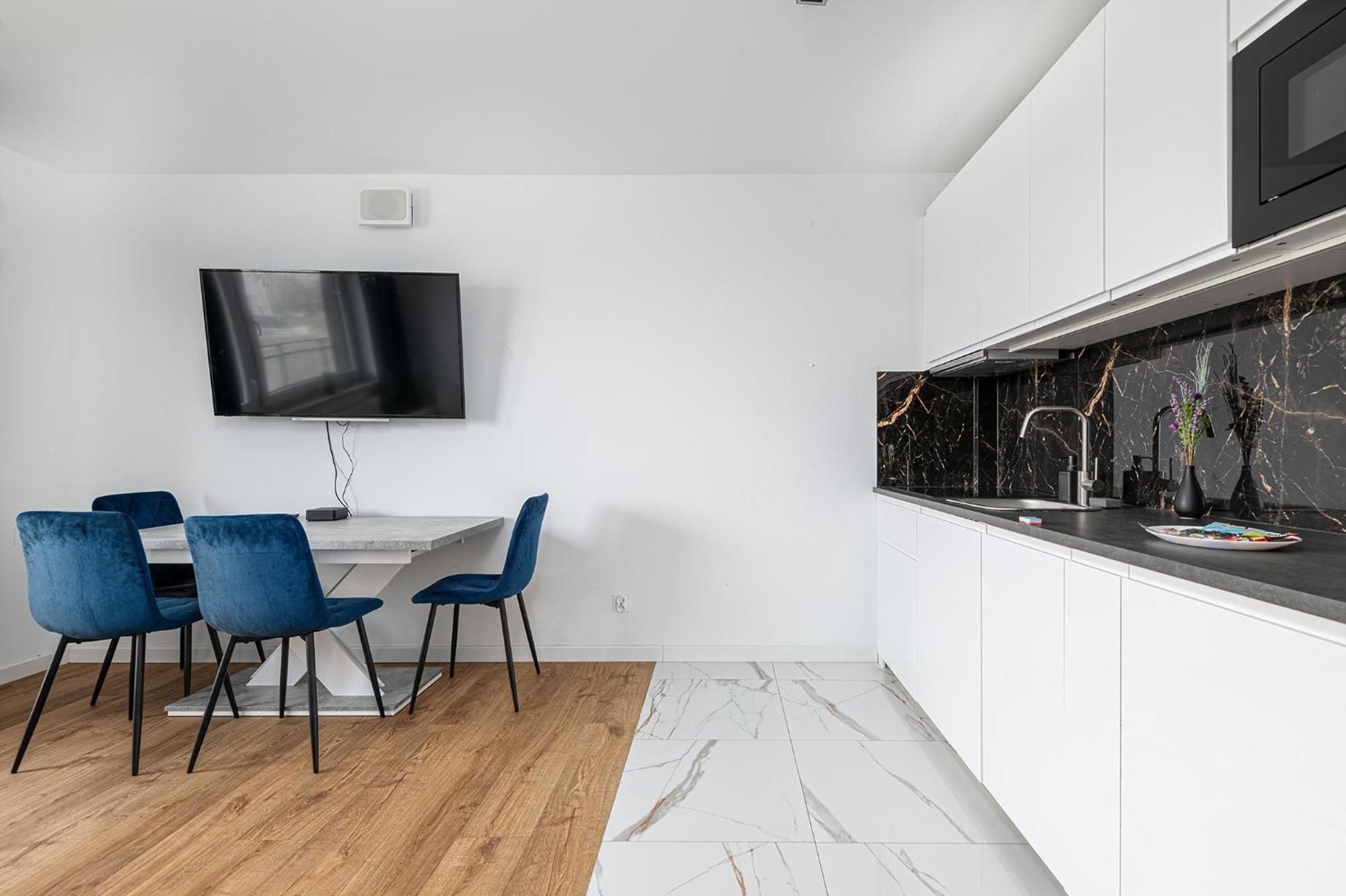 Rentplanet - Apartamenty Pileckiego Warsaw Exterior photo