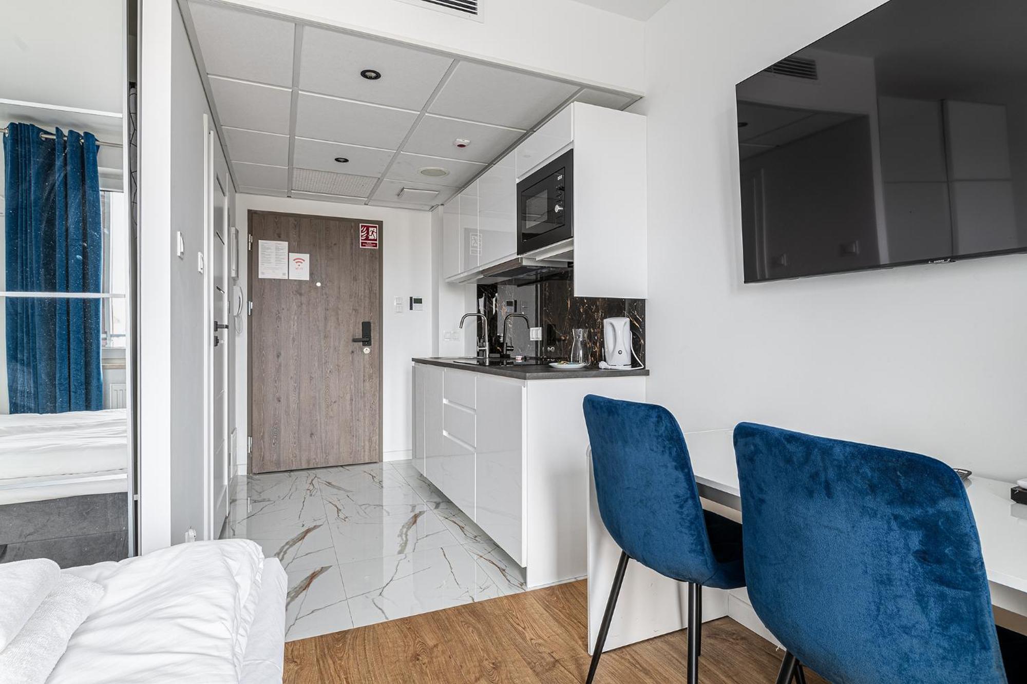 Rentplanet - Apartamenty Pileckiego Warsaw Exterior photo