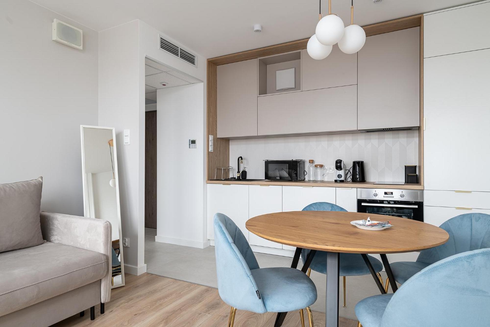 Rentplanet - Apartamenty Pileckiego Warsaw Exterior photo